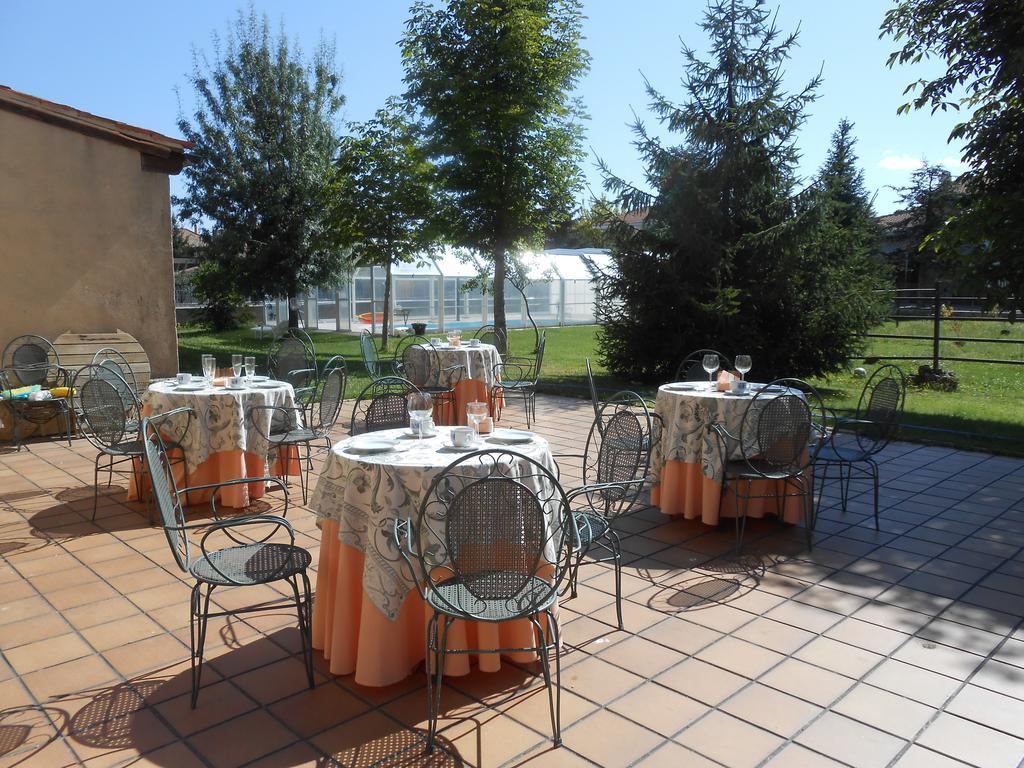Hostal Burgos ตอร์เรกาบาเญโรส ภายนอก รูปภาพ